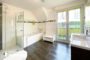 Rheinblick! 4-Zimmer-Maisonette mit 2 Balkonen - das Badezimmer