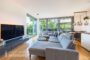 Villa Schaaffhausen: Hochwertige 4-Zimmer-Wohnung mit großem Garten und Whirlpool - Wohnzimmer
