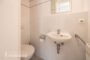 Oberdollendorf: Helle 3-Zimmer-Wohnung im "Mühlenhof" - das Gäste-WC